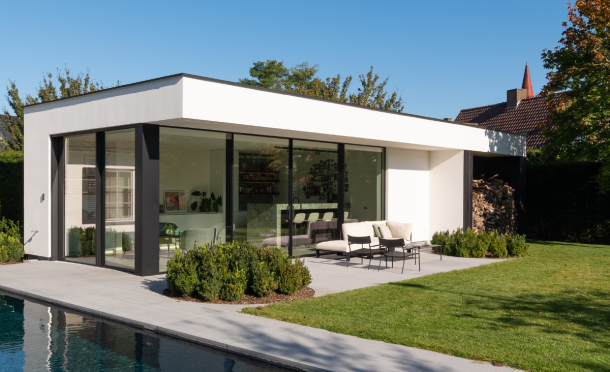 Poolhouse met zwembad