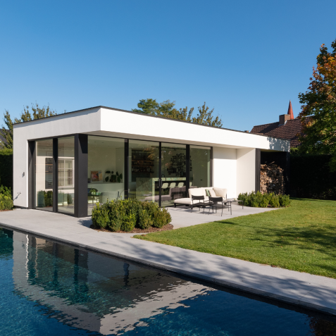 Poolhouse met zwembad