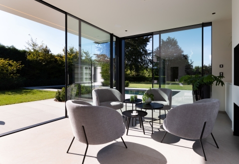 Interieur van de poolhouse 