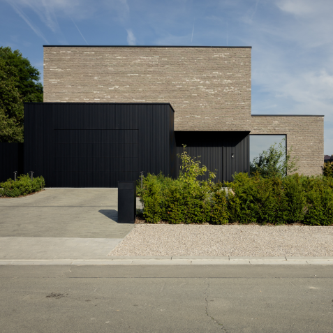 Voorgevel van de nieuwbouwwoning