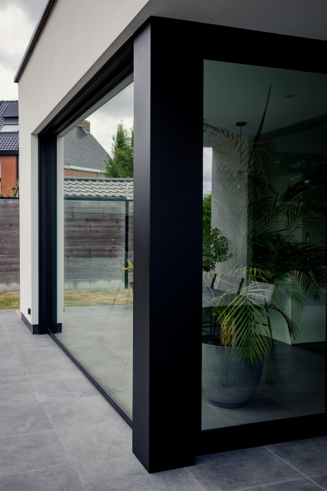 Detailbeeld van raamafwerking